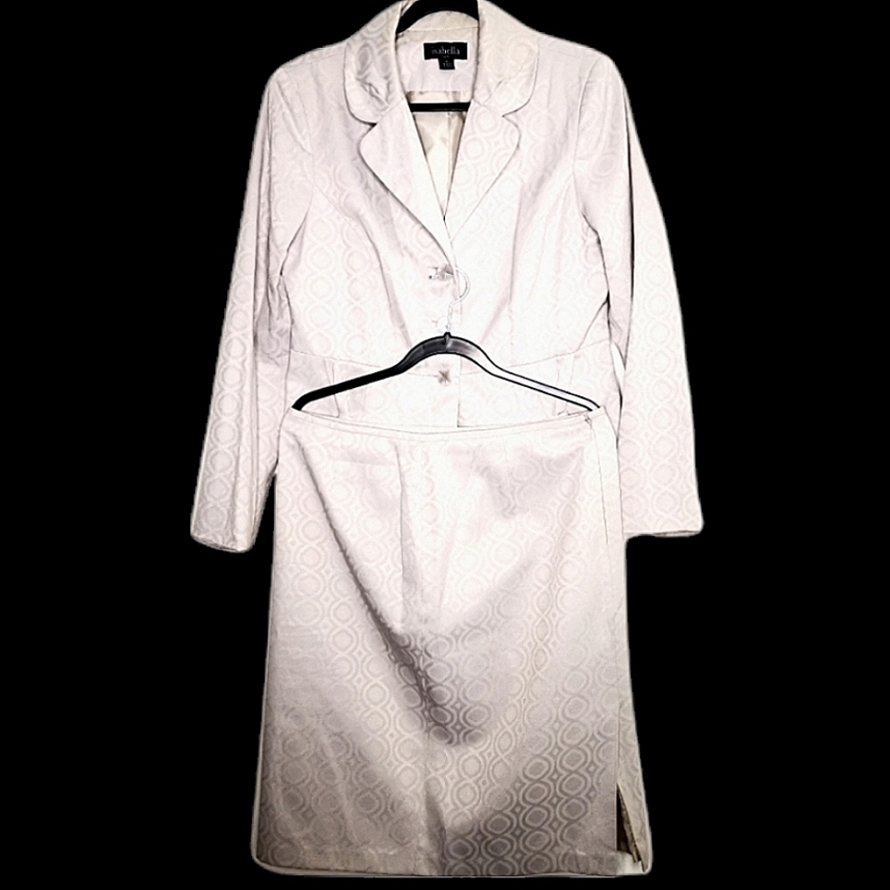 Isabella Women's 12 Suit and Skirt Formal Wear Set Vintage High Quality Circular
